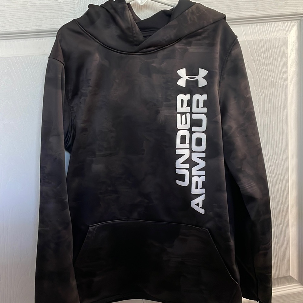 Like New youth large under Armour cold gear hoodie